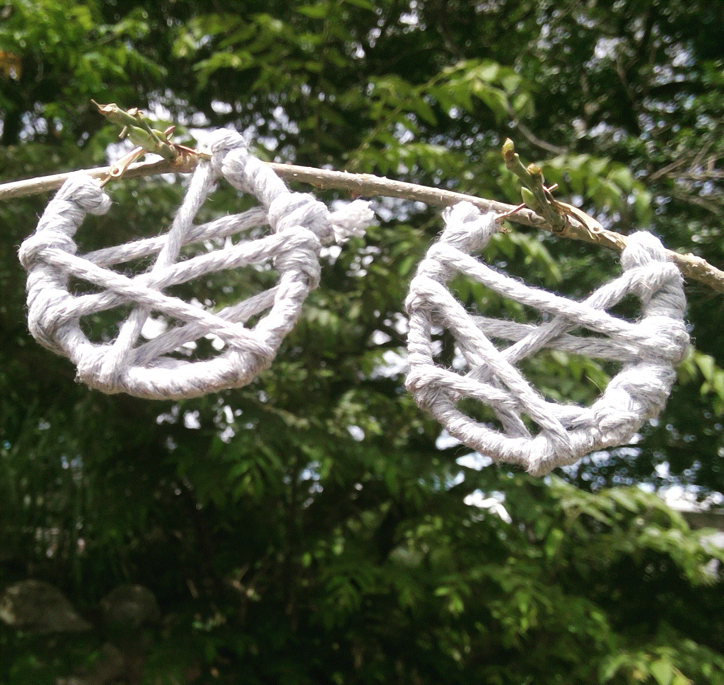 Aretes de macramé femenino artesanal en Costa Rica para uso diario exclusivo